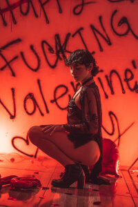 Brann_tadzio: Give me your favorite gift tonight💕❤ ( 4 фото)