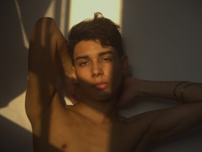 sunlight hot:) od AliottTwink  4 snímek