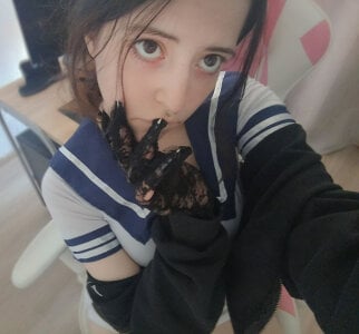 CaseySparkle I'm in japaneese sailor uniform slika