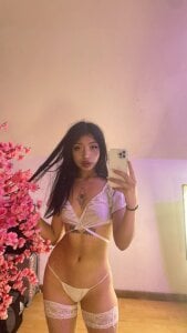 Ameliatrevicott Naughty and lustful girl 😈🔥 Foto 4