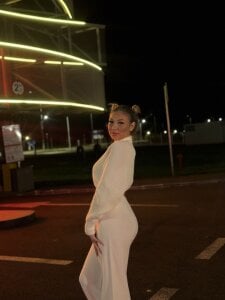 Inna_Clover Public Poză 4