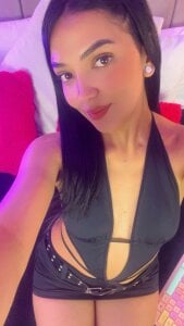 mafe_owens in a dress for you 🩷🍒 Poză