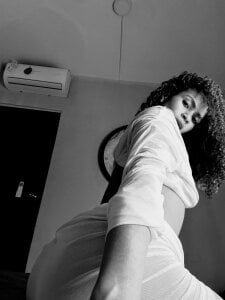 Saray-sexy1 Black and white 🖤🤍 Pic 3