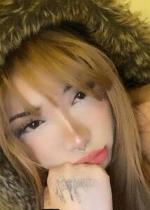 Noahcryptic girl Pic