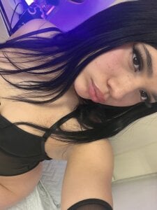 Elizabetth_Benz Public Pic 4