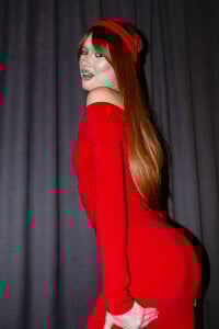 AmandaGentle Imagine that I went on a date with you. How do you think this will end.....?😏 Hình 4