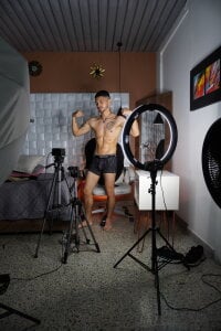 AlejandroStormm Behind the scenes 🎞️ Pic 6