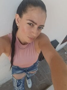 Oriana_sweet35 Public Pic 4