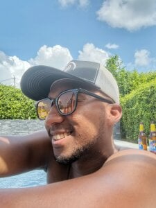 big_black27 Día de piscina Pic 5