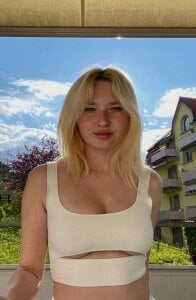 Sweetie_kitty1 Public Pic 6