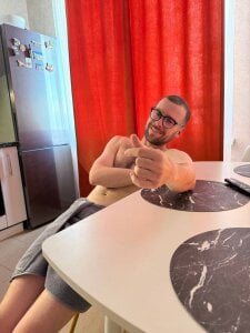 AdeleLaCr0ix guys, this is our story, we want to share it with you Pic 6