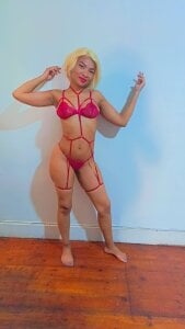 sexy-pettite Hello daddies 😘 XXX-Foto 7