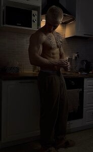 SterlingNoirのmeの枚の写真