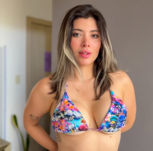 mia_monroe888 Public Pic