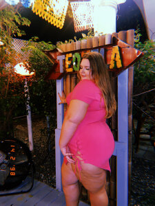 MisstressMolly Hi I’m Molly Pic 8