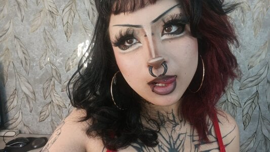 agatha_darkdollPublic Bild