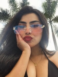 ZoeMalkovaa Public Pic 3