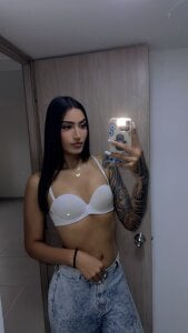 Taly_Fox Public 사진