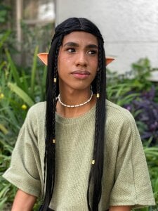 He’s not your cute little elf tonight he’s your fantasy turned dangerous. 💦 de Johan_gz_ Foto 3