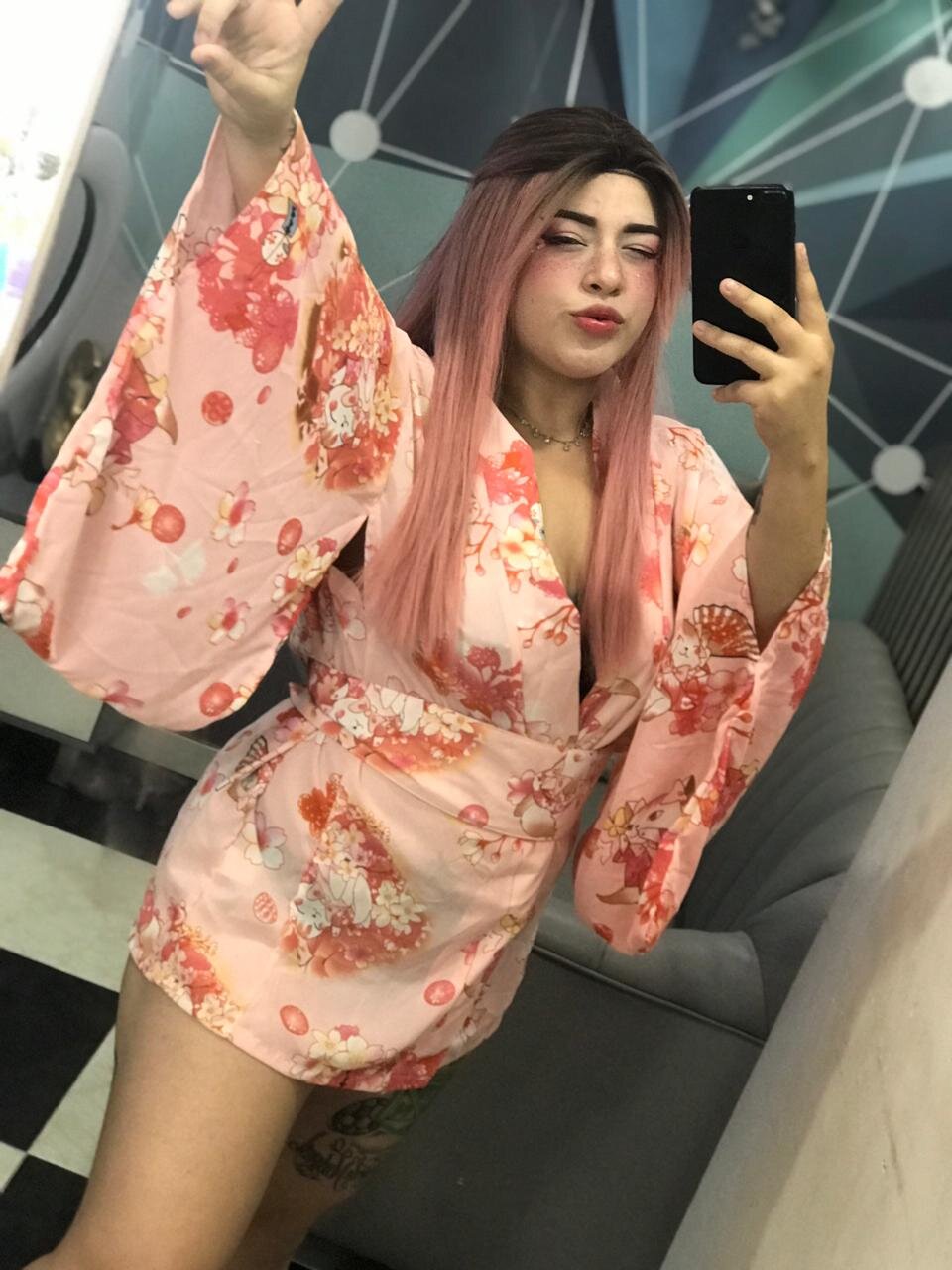 Join Chloepalmerxxx Live Sex Chat - Profiles, Reviews, & Porn