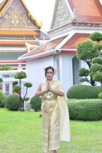 Megwild When in thailand Bilde 2