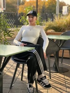 Bonnie_More Ordinary photos Pic 3