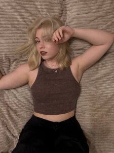 SibleyDurborow Moonlight kisses 🌙 Pic 2