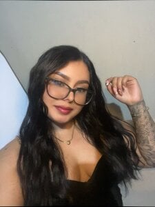 Amy_whittee curly🍒 Pic 2