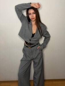 SulemaNeuginPublic图片 2