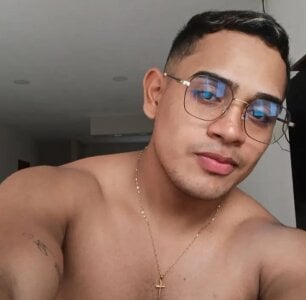 Thiago_Thompson Public Pic 2