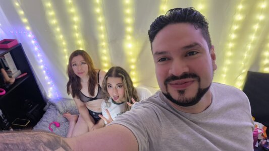 PureDesireTrio Public Immagine  8