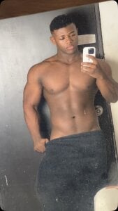 James_McBoy: Public ( 2 фото)