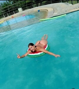 un dia en la piscina.. de Saraarouusee  photos