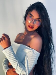 Camila_Reyess_