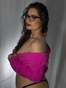 Rose_Thompson1 Sweet to look at, intense in essence Pic 2