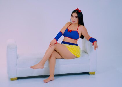 SaraVegass snow white Pic 3