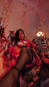 AthompzonのCaperuscyllaの 2枚の写真