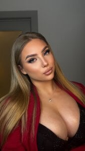 Ariella_Star Public Pic