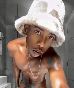 RoyaltyRox Public  2. fénykép