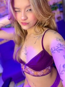 Alyy_cuteI love the color purple💜照片