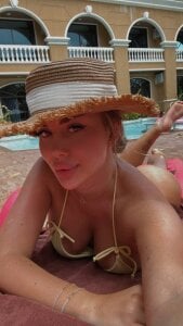 AshleySinn Thailand Pic 2