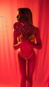 Alice_simpson1 Public Pic 8