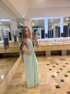 ValentinaMilann Public Pic 5