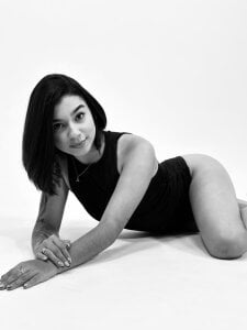 AlyssaRay B&W Pic 3