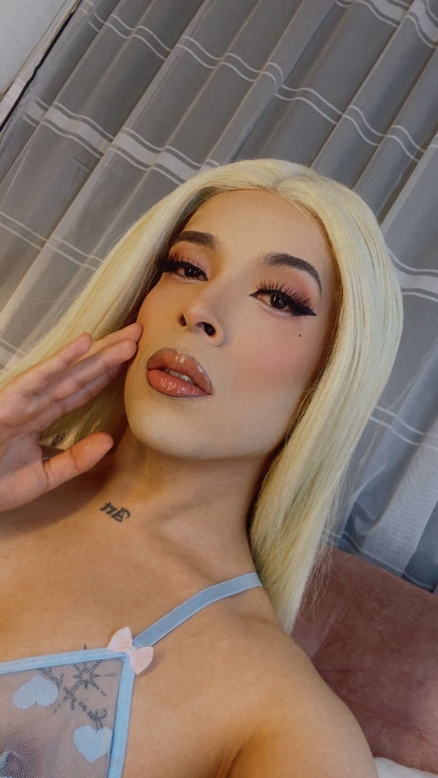 Nyx__Blackwood Trendaava kuva 4366