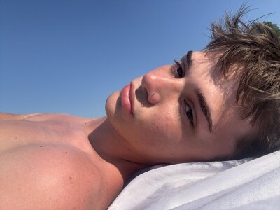 YourMilkyGuy just me❤️ Gambar 3