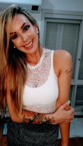 carolinesampaio Vejam como uma garota normal pode ter um cuzão arrombadoooo Pic 6