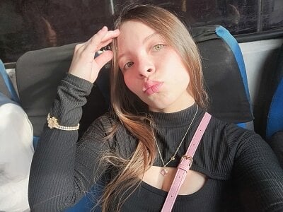 Aricita1's Bella Sex Photo 6