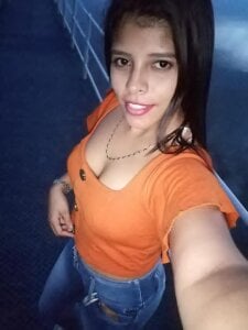 welcome I will show you some of my moments at home I hope you like it de Almaablack  2 Imagens