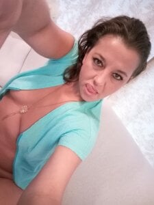 NaughtyKitten38 Public Pic 4